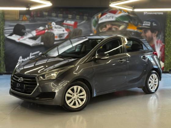 HYUNDAI HB20 1.0 COMFORT PLUS 12V FLEX 4P MANUAL HYUNDAI HB20 1.0 COMFORT PLUS 12V FLEX 4P MANUAL